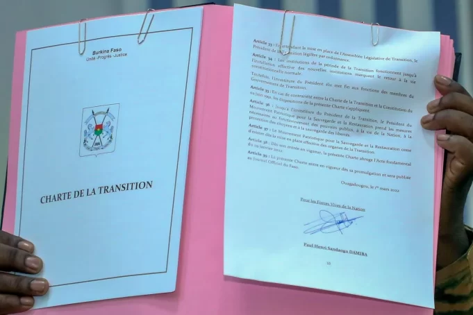 Burkina: la Charte constitutionnelle de la Transition
