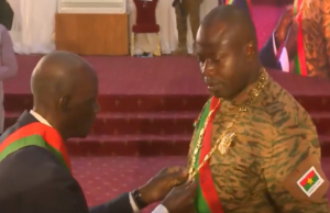 Burkina: Lieutenant-colonel Paul Henri Damiba investi président de la transition