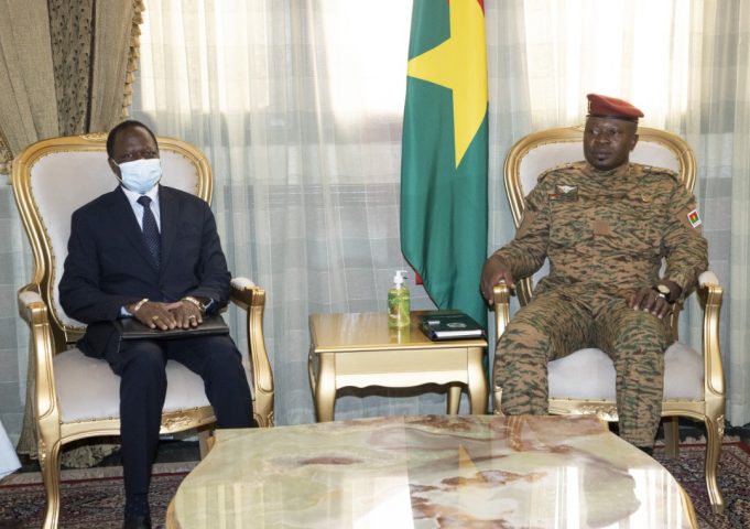 Défi sécuritaire: la dynamisation du G5 Sahel en question à Kosyam