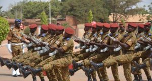 Burkina: des militaires retraités rappelés au combat