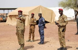 Burkina: le CEMGA galvanise le détachement mixte ayant neutralisé 20 terroristes