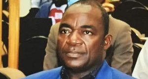 Burkina: le ministre Bassolma Bazié chez ses ex compagnons de lutte à la Bourse du travail