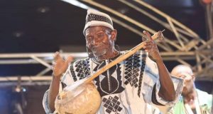 Burkina/Culture: à 91 ans, Biri Lingani livre son tout premier concert