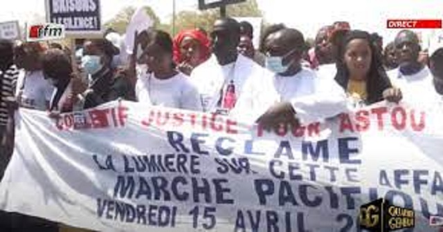 marche pour dénoncer la mort de Astou Sokhna