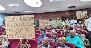 Ouagadougou: des populations exigent la libération de Roch Kaboré