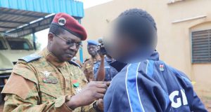 Lutte anti-terrorisme: 15 gendarmes burkinabè décorés pour «leur bravoure»