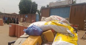 Ouagadougou: des natifs d’avril font des dons aux détenus de la MACO