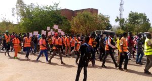 Ouagadougou: des étudiants ont marché contre les réformes du FONER