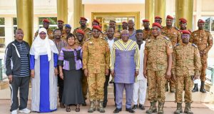 Burkina: une délégation gouvernementale à l’Etat-major général des Armées