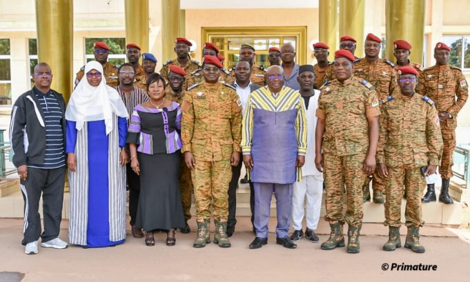 Burkina: une délégation gouvernementale à l’Etat-major général des Armées