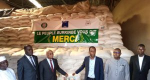 Crise humanitaire: la CEDEAO offre plus de six tonnes de vivres au Burkina