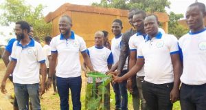 Ouagadougou: un mouvement lance un projet pour planter 38 500 arbres dans 1 000 écoles