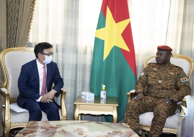 Coopération : la Chine réaffirme son engagement aux côtés du Burkina Faso