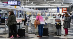USA: levée de l’obligation du test Covid-19 pour les voyageurs entrants dans le pays