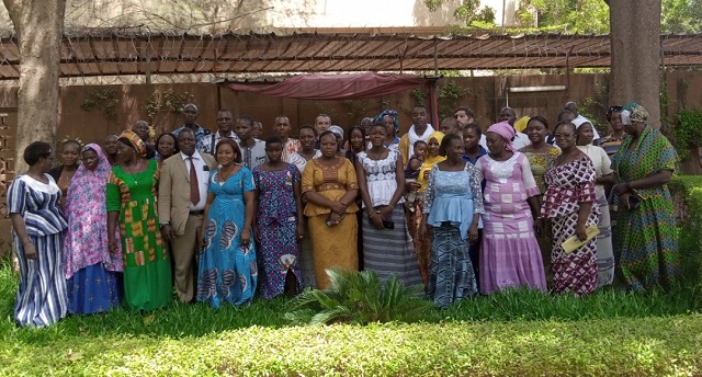 Photo des bénéficiaires du Fonds PISCCA 2022 de l'ambassade de France