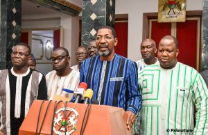Burkina/Rencontre avec le PM: l’ex-majorité dénonce des «méthodes cavalières de convocation»