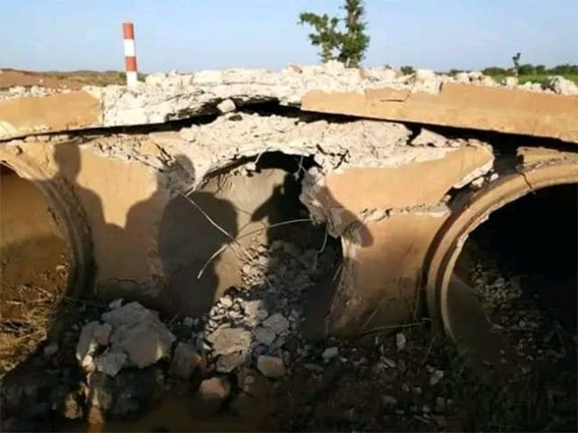 Une image amateur du pont sauté sur l'axe Kaya-Dori