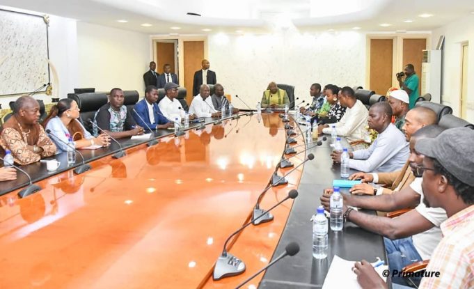 Burkina/Lutte contre la vie chère: le gouvernement va poursuivre les concertations