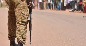 Burkina: un militaire et quatre VDP tués dans une action de sécurisation à Djibo