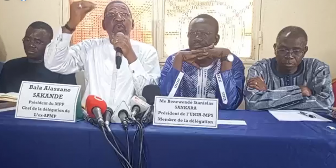 Burkina: l’ex-majorité estime que les autorités «rusent avec les attentes légitimes du peuple»