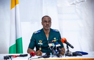 49 soldats ivoiriens arrêtés à Bamako: le Colonel Guezoa Mahi Armand brandit l’existence d’un « contrat de services partagés »