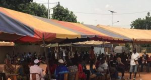 Rencontre entre chefs de l’Etat burkinabè: Roch Kaboré physiquement empêché par des manifestants