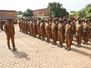Burkina: 273 militaires retraités rappelés pour renforcer les forces combattantes