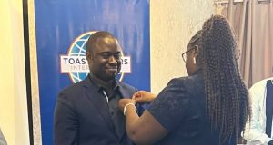 Toastmaster Ouaga Forum: Armel Hien laisse le maillet à Aicha Traoré