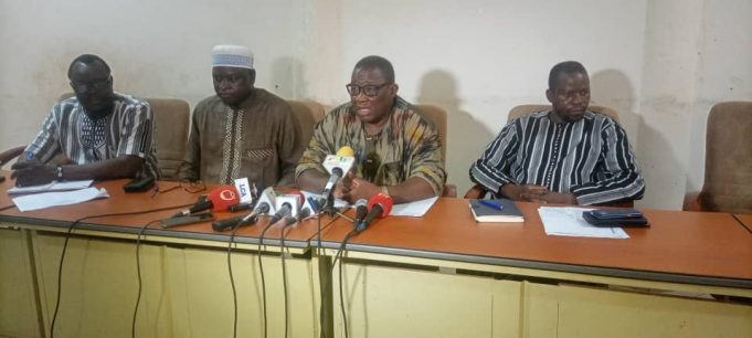 Burkina: des syndicats dénoncent « la nomination de militaires à des postes de responsabilité administrative »