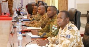 Burkina: le Conseil de défense évalue les mesures de lutte contre le terrorisme