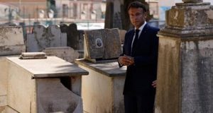 France-Algérie: «Nous devons regarder le passé avec humilité», (Emmanuel Macron)