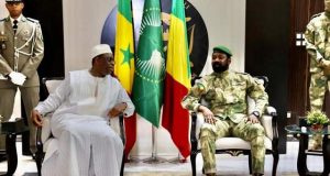 Mali: Macky Sall se saisit du dossier des 49 militaires ivoiriens
