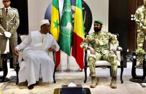 Mali: Macky Sall se saisit du dossier des 49 militaires ivoiriens