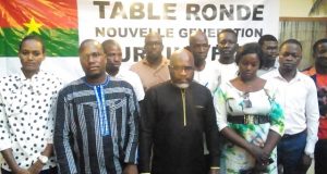 Terrorisme au Burkina: «s’unir» pour «parer au plus urgent»