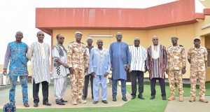 Burkina: des anciens DG de la Police visitent les nouveaux responsables de leur corps