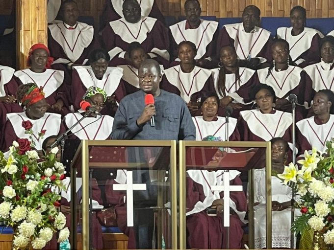Burkina: la Ceni rend hommage au pasteur Samuel Yaméogo