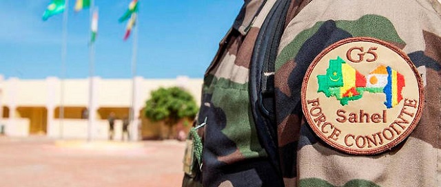 Soldat malien en tenue du G5 Sahel