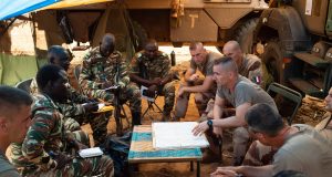 Sahel: « La force Barkhane réarticule son dispositif, dans une logique de co-construction avec ses partenaires »