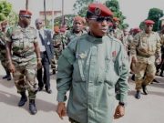 Guinée: un p’tit tour dehors et retour à la «Maison» pour Dadis!
