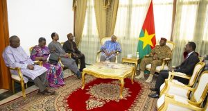 Burkina/Transition: les ambassadeurs à la retraite encouragent le Président du Faso