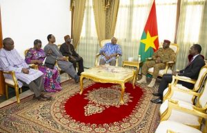 Burkina/Transition: les ambassadeurs à la retraite encouragent le Président du Faso