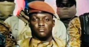 Coup d’Etat au Burkina: frontières aériennes rouvertes, couvre-feu levé