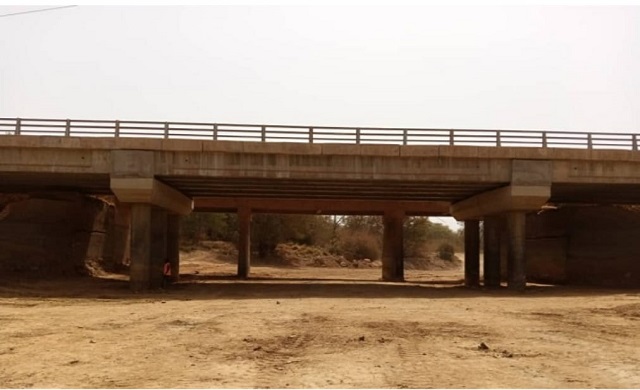Le pont Nazinon