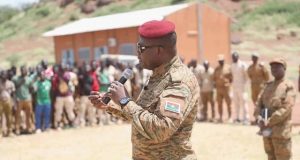 Attaque à Gaskindé: le Président DAMIBA remonte le moral de la troupe à Djibo