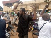 Ouagadougou: manifestation de jeunes après des tirs dans la zone de Ouaga 2000
