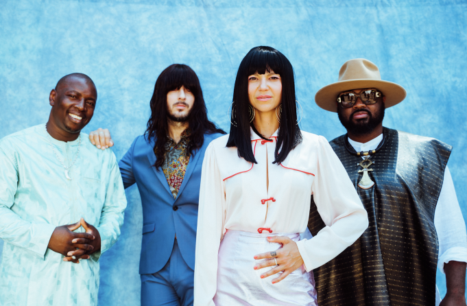 Vieux Farka Touré et Khruangbin: ALI, l’album collaboratif enfin disponible