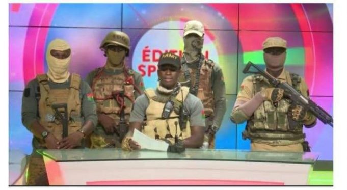 Burkina: le capitaine Ibrahim Traoré convoque les Secrétaires généraux des ministères