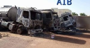 Burkina: incendie de trois camions citernes à Dori