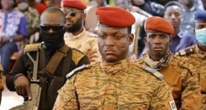 Ce que des Burkinabè attendent du capitaine Traoré qui prêtera serment ce vendredi