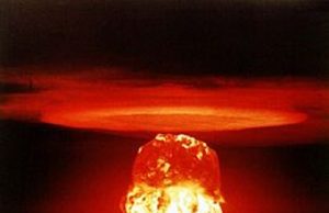 Moscou accuse l’Ukraine de vouloir faire usage d’une «bombe sale»
